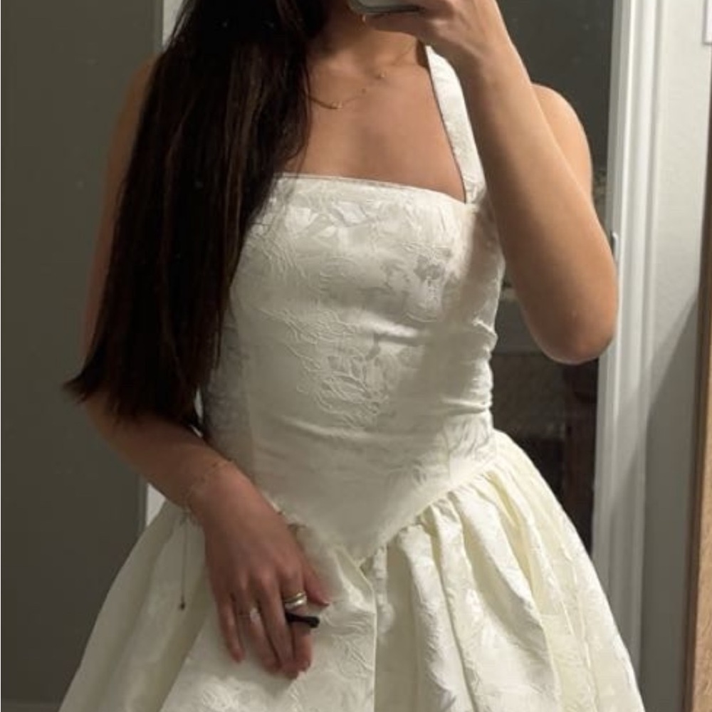 Elegant White Halter Dress
